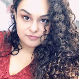 Meet your Posher, Gabriela